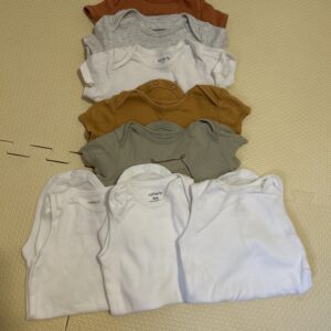 Kit 8 bodies Carters 6 meses